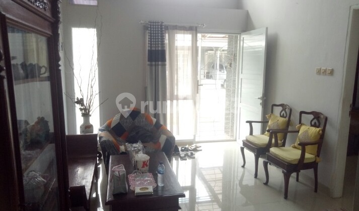 Dijual Rumah Hot Sale Hook Full Furnished Dekat Kampus Upj Bintaro 2