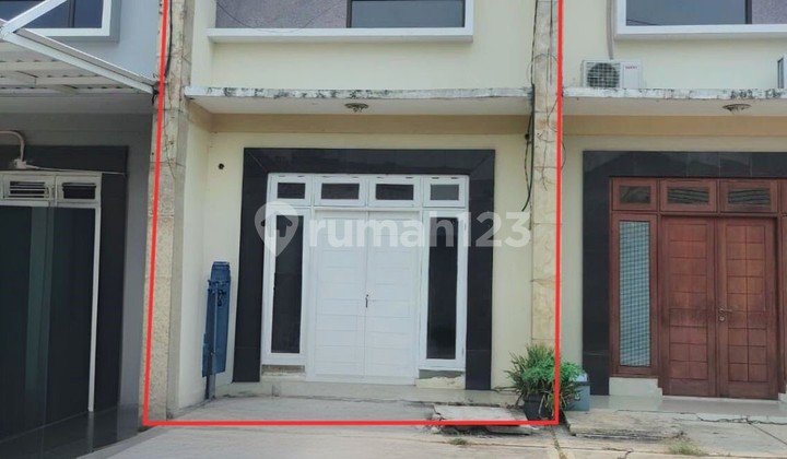 For Rent: Strategic 2-Story Shop House on Jl. Haji Nawi, South Jakarta