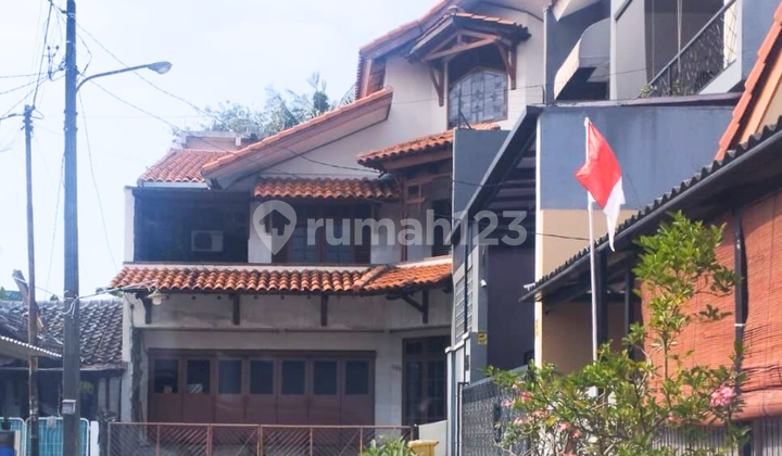 Dijual Rumah Mewah di Vila Taman Kartini Bekasi