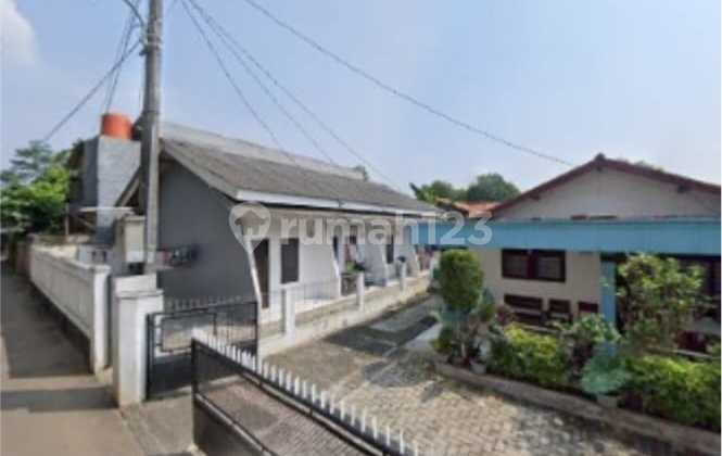 For Sale Main House + 4-Door Rental Units in Ciputat