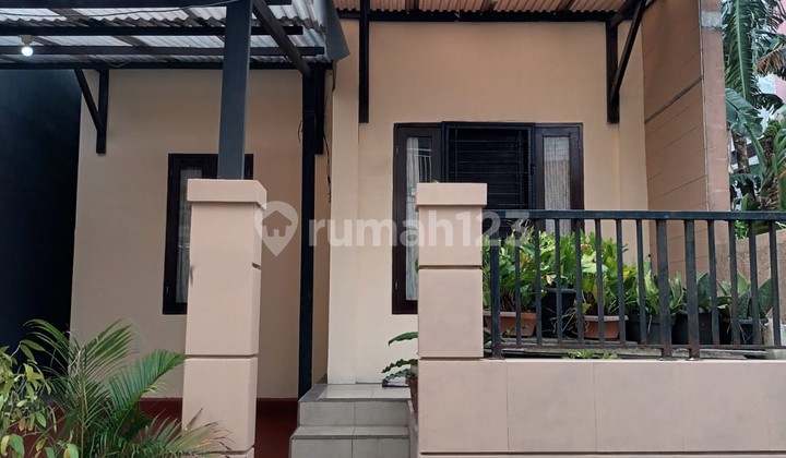 Dijual Rumah Modern Minimalis Dekat Graha Raya 2