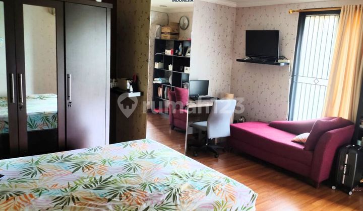 For Sale Semi-Furnished House Ready to Occupy Near Pondok Ranji Station. 2