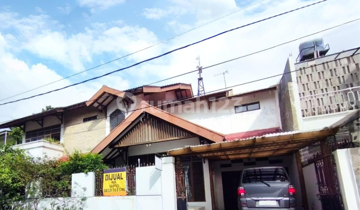 For Sale Spacious Ready-to-Occupy House in Ciputat, South Tangerang