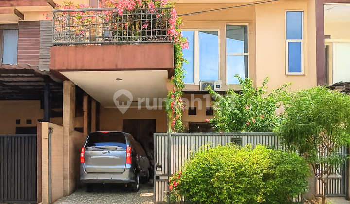 Rumah Cantik 2 Lantai di Bintaro Sektor 2 Tangerang Selatan