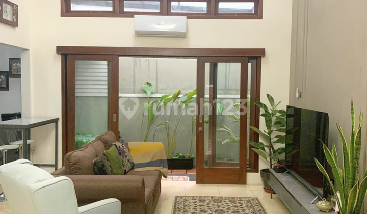 Dijual Rumah Bagus dan Siap Huni di Palm Indah Bintaro Sektor 9 Dijual Rumah Bagus dan Siap Huni di Palm Indah Bintaro Sektor 9