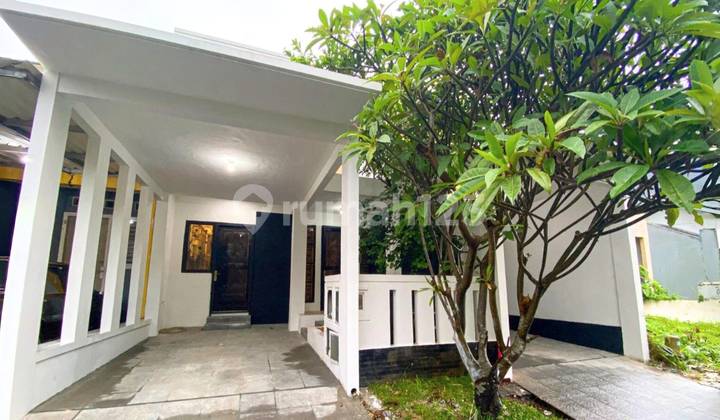 For Sale: Comfortable House in the Popular Area of Bintaro Jaya Sector 9