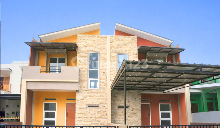 For Sale: 2-Story House Ready to Occupy in a Cluster with Strategic Location Near Pamulang Toll Road in Ciputat.