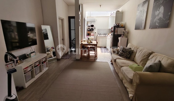 Dijual Rumah Siap Huni di Paradise Serpong City Dijual Rumah Siap Huni di Paradise Serpong City