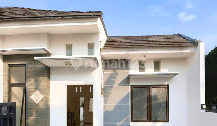 Dijual rumah minimalis lokasi strategis dekat Graha Raya & Alam Sutera Dijual rumah minimalis lokasi strategis dekat Graha Raya & Alam Sutera