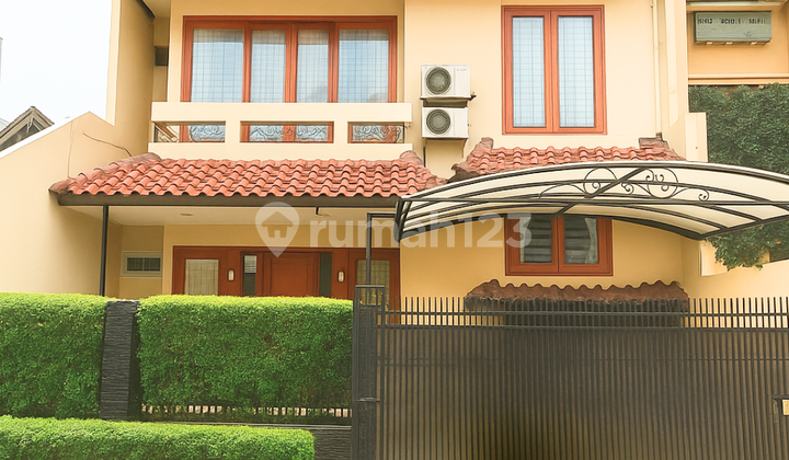 Disewakan Rumah Mewah di Pondok Indah Kebayoran Lama Jakarta Selatan 