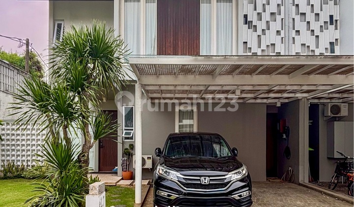 Rumah Modern Dalam Cluster