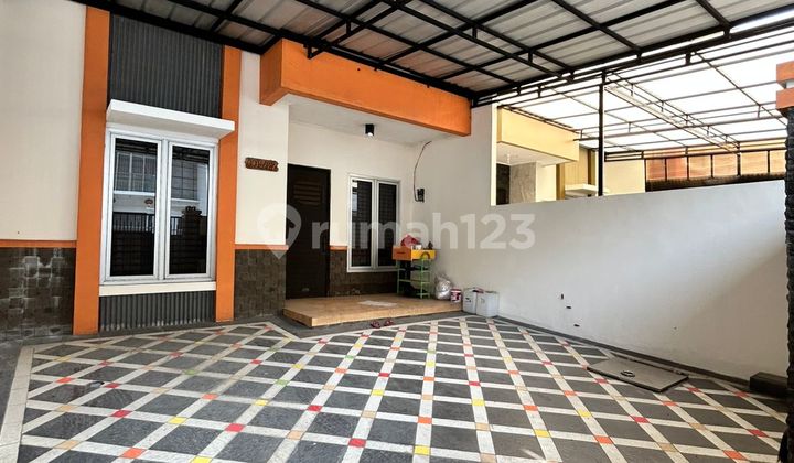 Disewakan Rumah 2.5Lantai Taman Surya Jakarta Barat