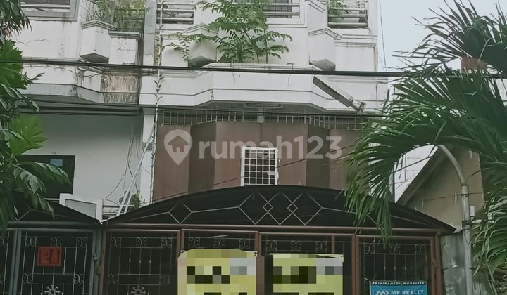 Dijual Ruko di Jl Pengukiran Pekojan. Luas 4X40m, 3 Lantai SHM