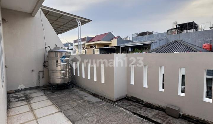 Cheap Sale 2-Story Corner House Muara Karang Cheap Sale 2-Story Corner House Muara Karang