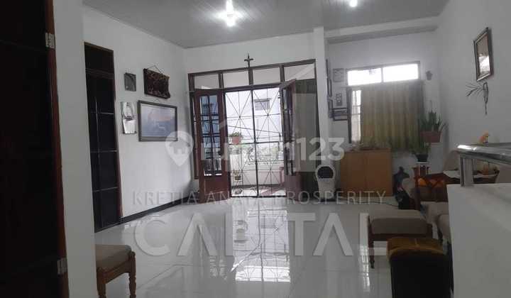 Comfortable and Safe Move-in Ready House in a Strategic Location at Sayap Buah Batu 2