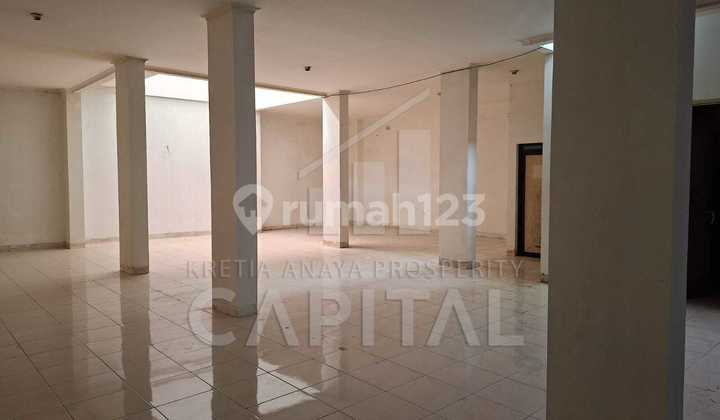 2-Story Business Space Ready for Use Location Near Health Facilities on Kopo Street. 2-Story Business Space Ready for Use Location Near Health Facilities on Kopo Street.