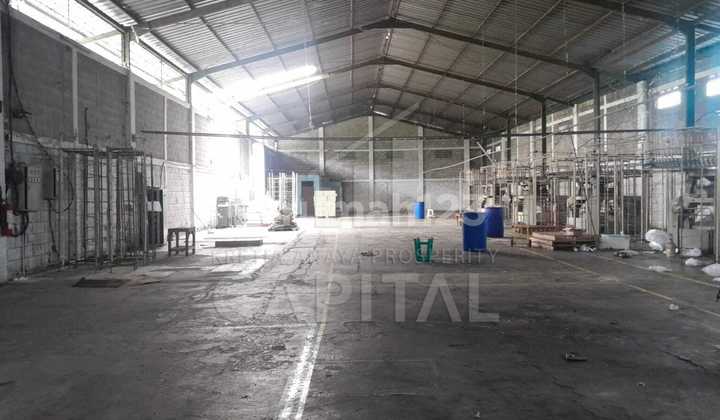 Well-Maintained Warehouse Strategic Location in Soekarno Hatta