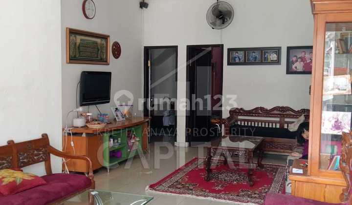 Rarely Available, Well-Maintained Ready-to-Occupy House in Mitra Dago Complex Rarely Available, Well-Maintained Ready-to-Occupy House in Mitra Dago Complex