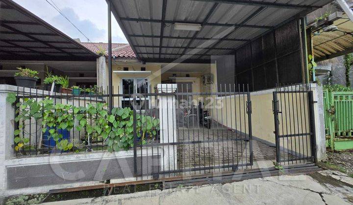 Rumah 2 Lantai Nyaman Sudah Shm di Kembar Regol Bandung 1