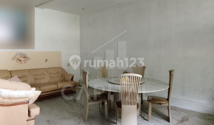 Tanah Berikut Bangunan 2 Lantai di Jalan Pajajaran dengan Lokasinya yang Strategis Cocok Sebagai Tempat Tinggal Maupun Usaha Lainnya