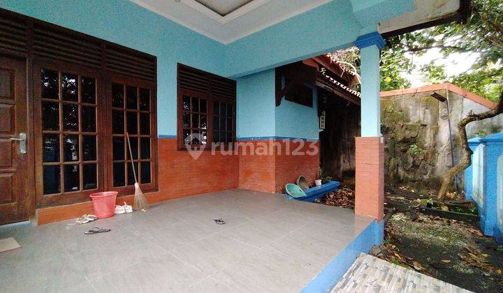 Rumah Semarang atas sisi barat 2