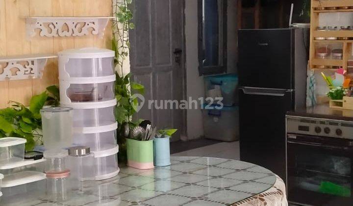 Dijual Rumah 2 Lantai Dekat Lapangan Tegalega Lokasi Strategis