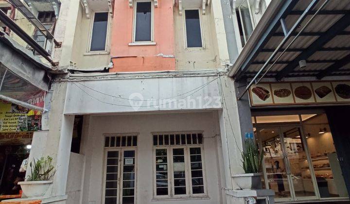 Disewakan Lokasi Tengah G walk Citraland Surabaya 4