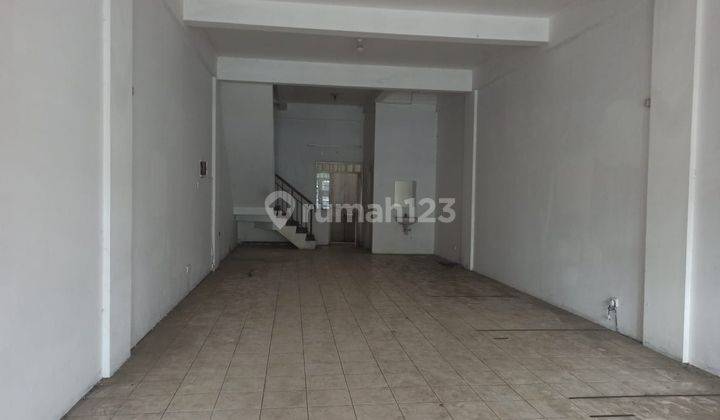 Disewakan Lokasi Tengah G walk Citraland Surabaya 5