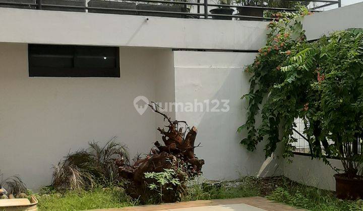 Rumah berkonsep untuk kost2an di tanah kusir 2