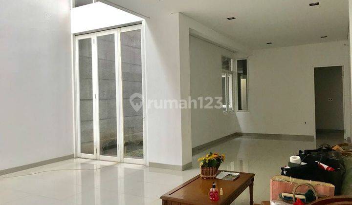 Rumah Baru Renovasi Di Jalan Pinang Mas Pondok Indah 1