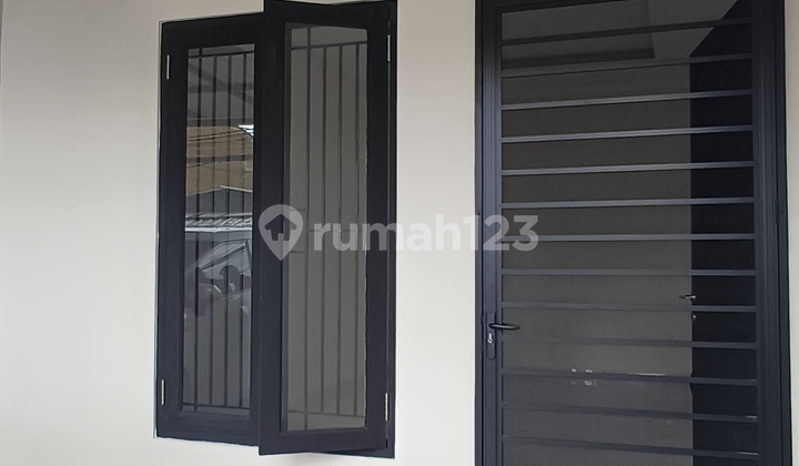 Di Sewakan Rumah Baru Renovasi di Jagakarsa Terletak di Jalan Warung Aseli (Tidak Perlu Renovasi) 2