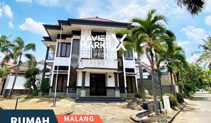For Sale Beautiful House One Step Away to Muhammadiyah University, Malang For Sale Beautiful House One Step Away to Muhammadiyah University, Malang