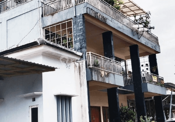 Dijual Villa Megah 3 Lantai Full Furnish, View Istimewa Di Batu Kota