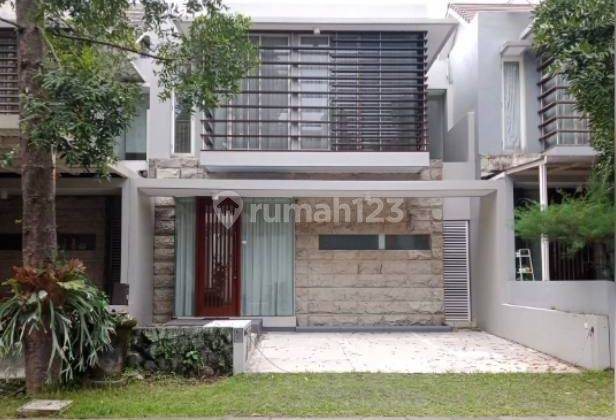 Disewakan Rumah Cantik Full Furnished di Riverside, Malang 1
