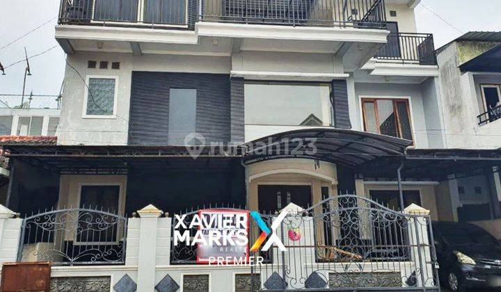 DIJUAL RUMAH VILLA TERAWAT DAN SIAP HUNI DI BUMIAJI, BATU  1