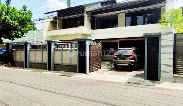 Dijual Rumah Mewah Di Jalan Gresik, Tengah Kota Malang 1