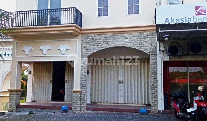 For Sale 2-Story Shophouse in Front of the Main Gate of Atrani Residence, Wagir, Malang 2
