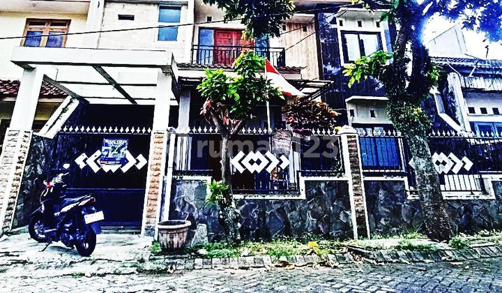 Disewakan Murah Rumah Terawat di Pbi, Araya Malang 2