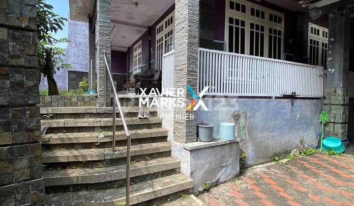 For Sale Super Spacious House Land Only Calculation Near Ijen Boulevard, Malang 2