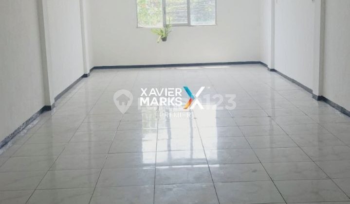 For Sale, Highly Potential and Very Strategic Shophouse in the Center of Malang City 2