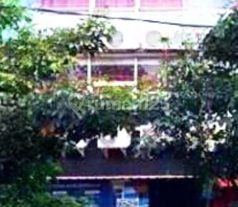 For Rent: 3-Story Shop House Ready to Occupy, on Suhat Main Road, Malang For Rent: 3-Story Shop House Ready to Occupy, on Suhat Main Road, Malang