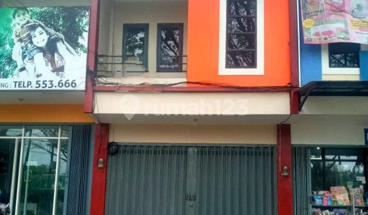 For Sale: Strategic Shophouse on Boulevard, Villa Bukit Tidar Housing Complex, Malang.
