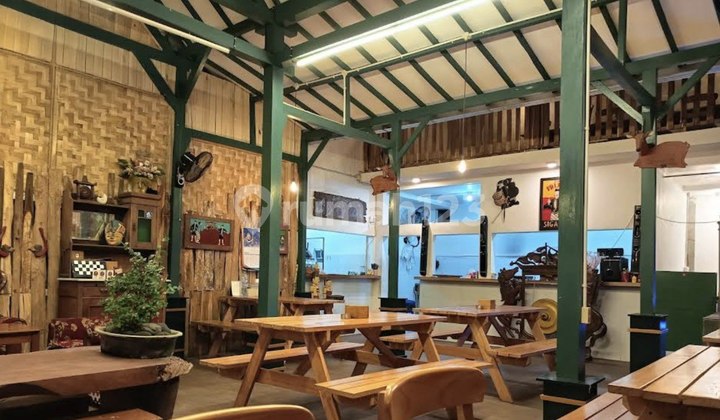 Dijual Rumah + Ruang Usaha di Jalan Pelabuhan Ketapang, Sukun Mlg