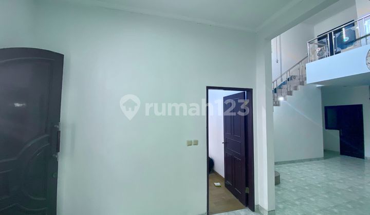 Rumah Jelambar 1,5 Lantai Bebas Banjir Hadap Selatan 2