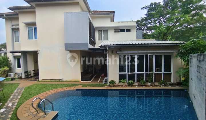 Bsd Delatinos Dengan Swimming Pool Dan Terdapat Pavilion Luas 1