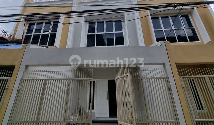 Rumah Brand New Duri Kepa 2 Miliar