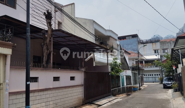 House in Gelong Baru Tomang West Jakarta Already Has SHM House in Gelong Baru Tomang West Jakarta Already Has SHM