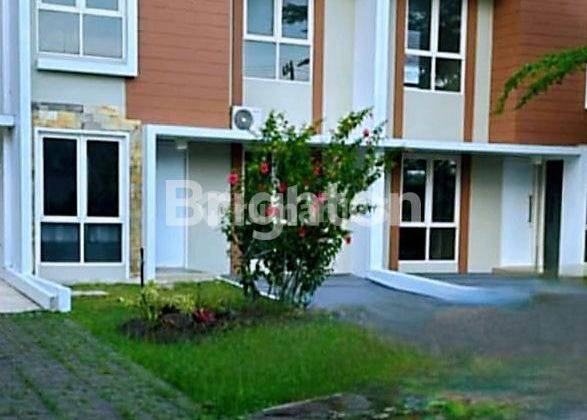 RUMAH VILLA DI LINGKUNGAN PERUMAHAN ASRI AMAN DAN TENANG DI BALIKPAPAN TIMUR RUMAH VILLA DI LINGKUNGAN PERUMAHAN ASRI AMAN DAN TENANG DI BALIKPAPAN TIMUR