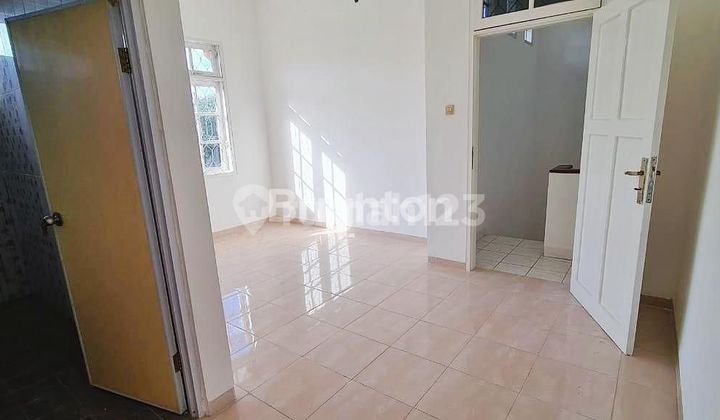 RUMAH SEMI FURNISH 2 LANTAI SIAP HUNI DALAM CLUSTER PERUMAHAN BALIKPAPAN BARU 2