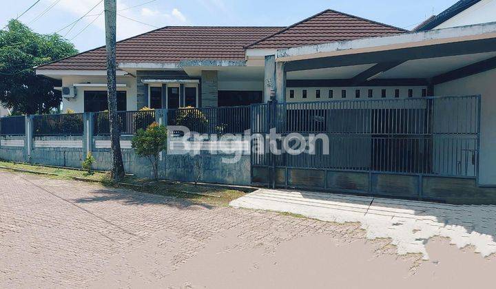 RUMAH 1 LANTAI BERSIH TERAWAT SIAP HUNI COCOK UNTUK KELUARGA Di PERUMAHAN BDI 2